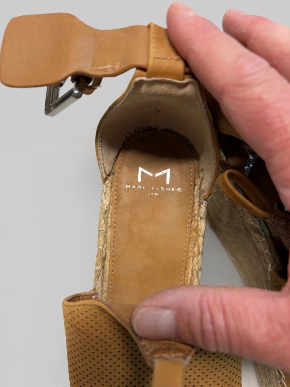 Marc Fisher LTD Tan Espadrille Wedge Sandals – Women's US 7.5